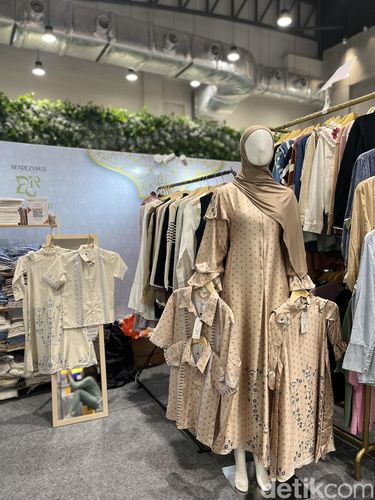 Brand Modest dan Hijab Lokal Jual Koleksi Lebaran Diskon 70%