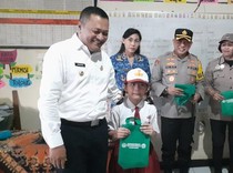 Tinjau MBG di Gianyar, Mahayastra Ingatkan Siswa Tak Mengantuk Seusai Makan