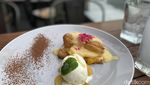 Sensasi Menikmati Korean Chicken Curry dari Ketinggian Lantai 17