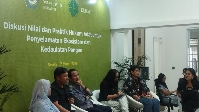 Diskusi IOJI bertajuk Nilai dan Praktik Hukum Adat untuk Penyelamatan Ekosistem dan Kedaulatan Pangan