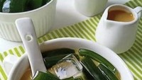 Gerobak Kang Dian tawarkan racikan es kelapa sekaligus cincau hijau segar di Jalan Suryakencana, Bogor. Harga cincaunya sudah bisa dinikmati dengan membayar Rp 5.000an per gelas. Foto: Google Review
