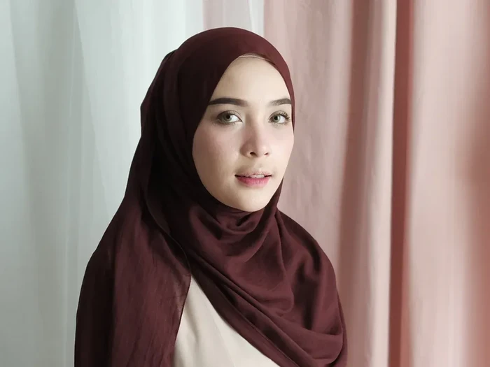 Hijab Pashmina Warna Burgundy Hijab Pashmina Warna Burgundy