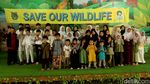 Bahagianya Anak-anak Saat Ngabuburit di Bandung Zoo