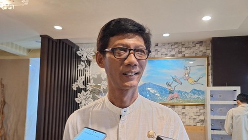 Kepala BKPSDM Mataram, Taufik Priyono, saat ditemui di DPRD Mataram, Senin (17/3/2025). (Nathea Citra/detikBali)