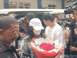 Suasana Ulang Tahun Nikita Mirzani di Tahanan yang Dihadiri LM-Baim Wong
