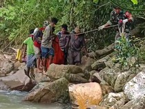 Nenek Terseret Arus di Sungai Mamasa Ditemukan Tewas, Cucu Masih Dicari