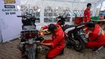 Mantap! Ada Layanan Servis-Ganti Oli Gratis Nih Buat Ojol dan Opang