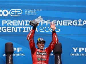 Marc Marquez Samai Angel Nieto, Intai Valentino Rossi