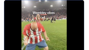 Meme Arne Slot belakangan diterpa kegagalan. Foto: X.com