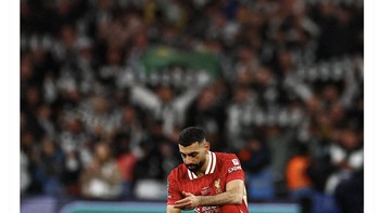 Mo Salah pun terpekur usai laga lawan Newcastle. Foto: X.com