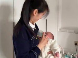 Viral Video Wanita Gendong Cucu, Disebut Terlalu Muda untuk Jadi Nenek