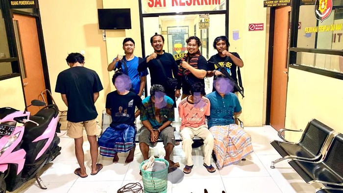 Polres Lombok Utara menangkap lima orang terkait kasus pencurian ternak sapi di Dusun Oman Telaga, Desa Sambik Bangkol, Kecamatan Gangga, Lombok Utara. (Foto: Dok. Istimewa)