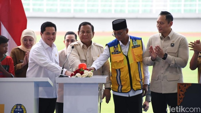prabowo resmikan 17 stadion standar FIFA di Sidoarjo