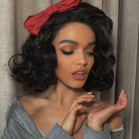 Wanita 23 tahun ini menganggap kisah klasik Snow White sudah ketinggalan zaman dan tak relevan dengan nilai-nilai modern, yang memicu perdebatan di kalangan penggemar Disney. Foto: Instagram/@rachelzegler