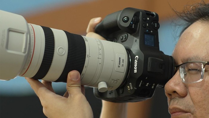 Review Canon EOS R1, Top Untuk Foto Action, Olahraga dan Jurnalis