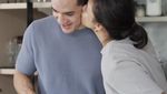 Selalu Romantis! Nana Mirdad dan Andrew White Sering Masak Bareng