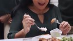 Selalu Romantis! Nana Mirdad dan Andrew White Sering Masak Bareng