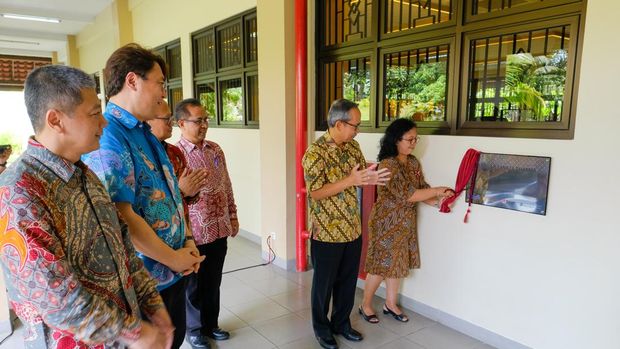 Momen peresmian Fabrication Laboratory STEAM Learning Center di Gedung Biologi Kimia Universitas Sanata Dharma, Kampus III Paingan, Depok, Sleman, Foto diunggah Senin (17/3/2025).