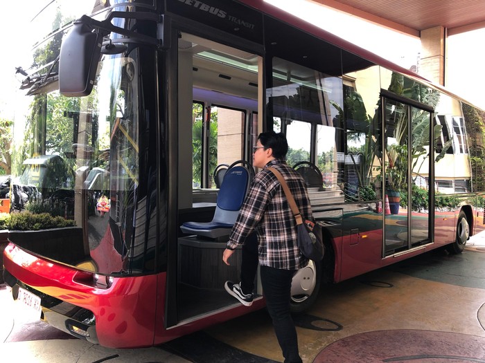 Ilustrasi shuttle bus di Kota Batu