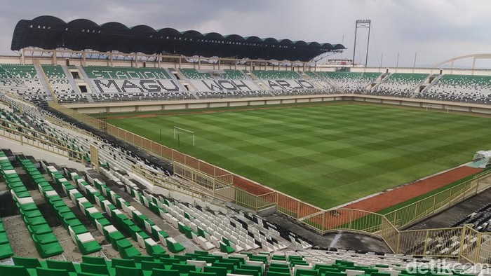 Stadion Maguwoharjo, Sleman.