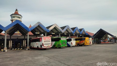 Terminal Tipe A Mengwi, Badung terlihat masih sepi, Senin (17/3/2025). (Ahmad Firizqi Irwan/detikBali)