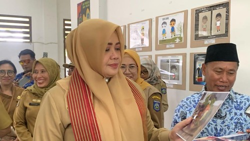 Wagub NTB, Indah Dhamayanti Putri, saat berkunjung ke SMKN 1 Tanjung, Lombok Utara, Senin (17/3/2025). (Dok. Pemprov NTB)