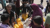 Badan-badan PBB memperkirakan bahwa 1,8 juta warga di wilayah kantong Palestina itu, yang lebih dari separuhnya adalah anak-anak, saat ini membutuhkan air, sanitasi, dan bantuan kesehatan.  