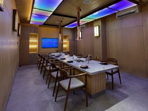 5 Restoran yang Punya Ruang Privat Buat Bukber Bareng Geng