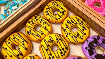 Laris! Donat CAViA di Bali Bisa Laku 1.700 Buah Sehari Saat Ramadan