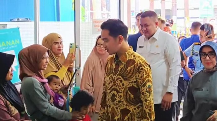 Gibran cek puskesmas di Bogor (Rizky Adha/detikcom)