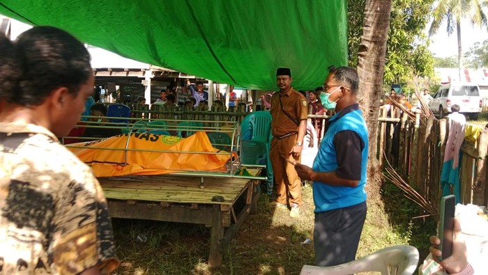 Jasad Dahlan (71) ditemukan tewas mengapung di laut, Selasa (18/3/2025) pagi. (Istimewa)
