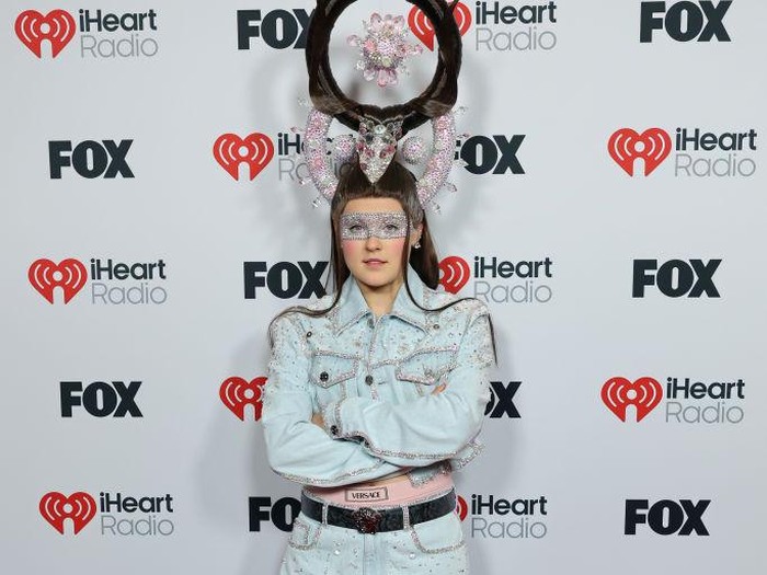 Jojo Siwa di 2025 iHeartRadio Music Awards Jojo Siwa at the 2025 iHeartRadio Music Awards held at the Dolby Theatre on March 17, 2025 in Los Angeles, California. (Photo by Christopher Polk/Variety via Getty Images)