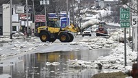Pencairan es di awal musim semi menyebabkan banjir di beberapa bagian Quebec.