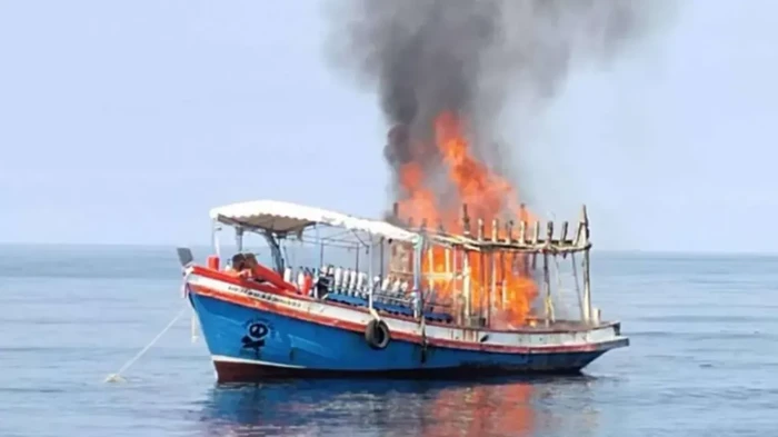 Kebakaran kapal wisata di Thailand