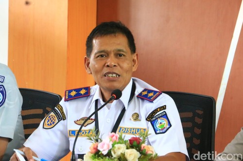 Kepala Dinas Perhubungan NTB Lalu Mohamad Faozal saat diwawancarai di kantornya, Selasa (18/3/2025).