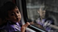 Kegiatan ini bertujuan untuk memperkenalkan transportasi umum LRT Jakarta sejak usia dini.