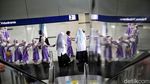 Keseruan Anak-anak Safari Ramadan Sambil Belajar Naik LRT Jakarta