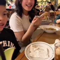 Cara bicara Lolly juga terdengar lebih lembut. Banyak yang berharap Lolly akan menjadi semakin positif. Foto: Instagram/@nikitamirzanimawardi_172