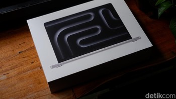 Setelah diumumkan Oktober 2024, MacBook Pro M4 mendarat di Indonesia pada Januari 2025. Foto: Adi Fida Rahman/detikINET