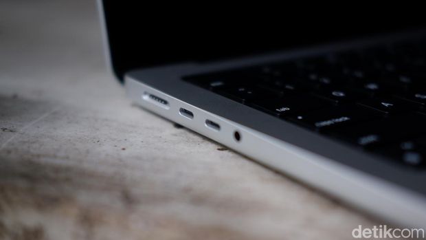 MacBook Pro M4
