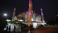 Masjid ini menjadi tujuan wisata religi di kota Padang yang sering dikunjungi wisatawan.