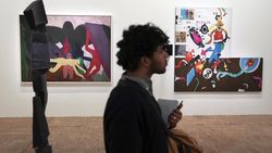 Melihat Karya-karya Lukisan dari 150 Seniman Kulit Hitam di Paris Melihat Karya-karya Lukisan dari 150 Seniman Kulit Hitam di Paris