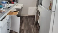 Hanya cari 1 barang di dapur, suami ini bikin istrinya kesal karena membuka hampir semua pintu lemari. Foto: BuzzFeed