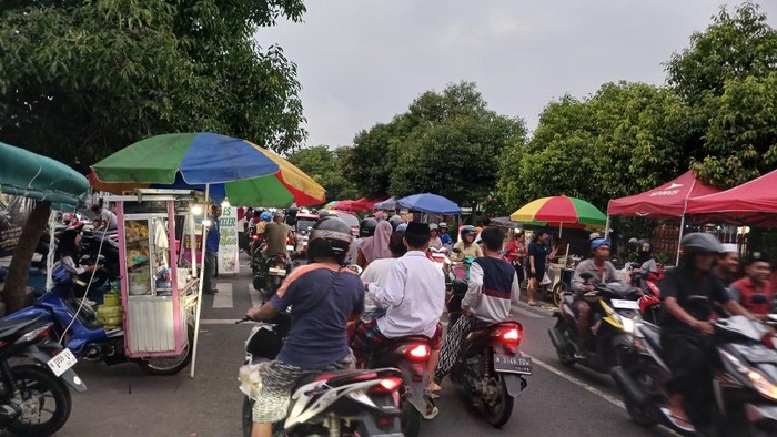 Pasar takjil Kota Pasuruan