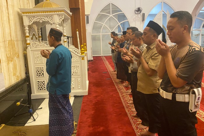 polres pasuruan salat gaib