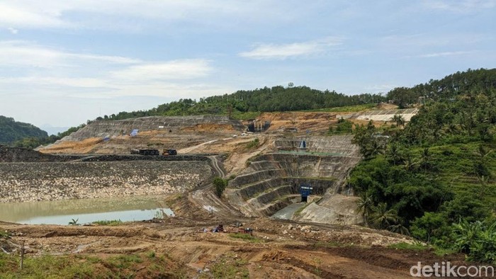 Proyek pembangunan Bendungan Bagong Trenggalek