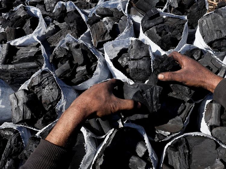 Ramadan, Permintaan Arang di Irak Meningkat