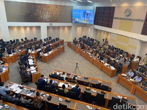 Komisi I DPR Sepakat Bawa RUU TNI ke Paripurna untuk Disahkan Jadi UU