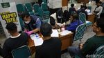 Ratusan Orang Ikut Hapus Tato Gratis di Kantor Walikota Jakarta Timur