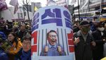 Ribuan Demonstran di Seoul Tuntut Presiden Yoon Suk Yeol Undur Diri